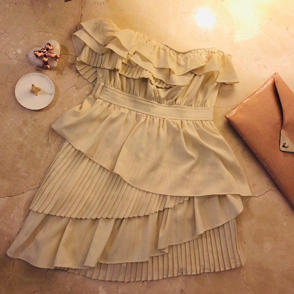 Flowy ruffle blouse